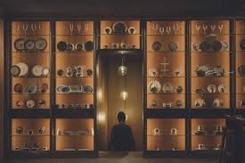 A display in a room
Description automatically generated