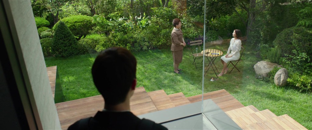 A close up of a person

Description automatically generated